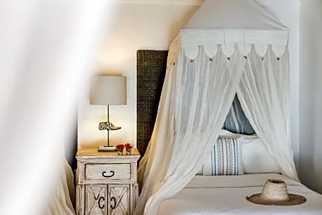 Superior Beachfront King