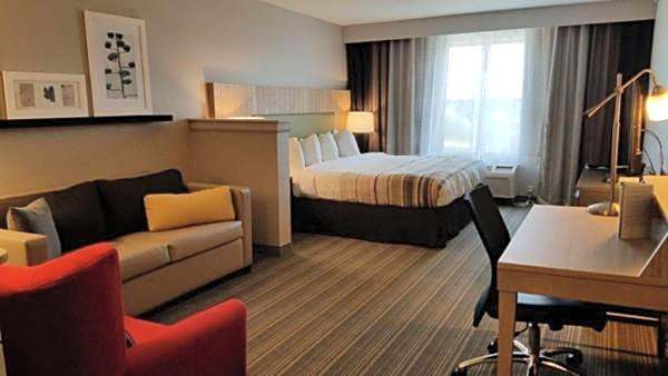 Country Inn & Suites by Radisson, Green Bay East, WI