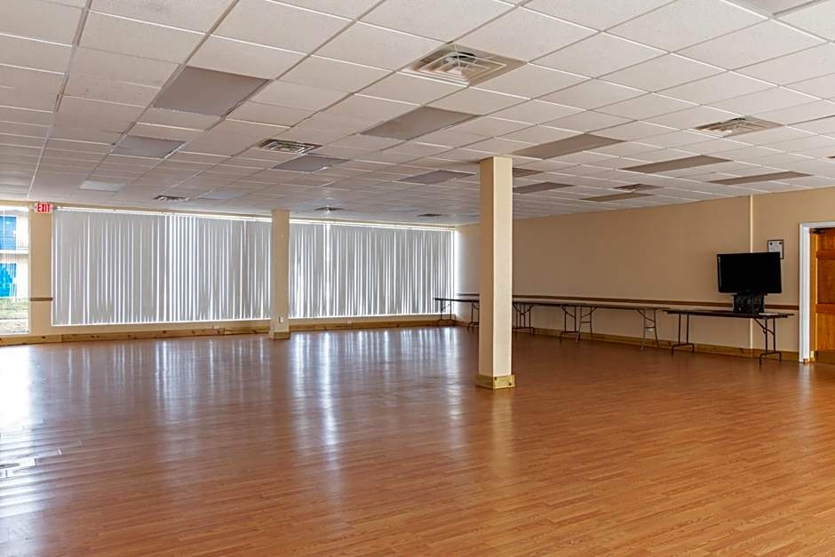 Traveler's Place Inn & Suites