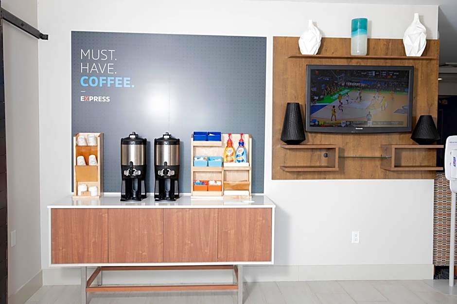 Holiday Inn Express Toledo West - Napoleon By IHG