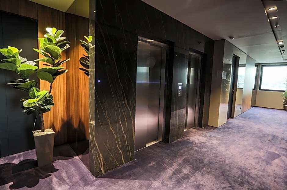 Ambasador Hotel