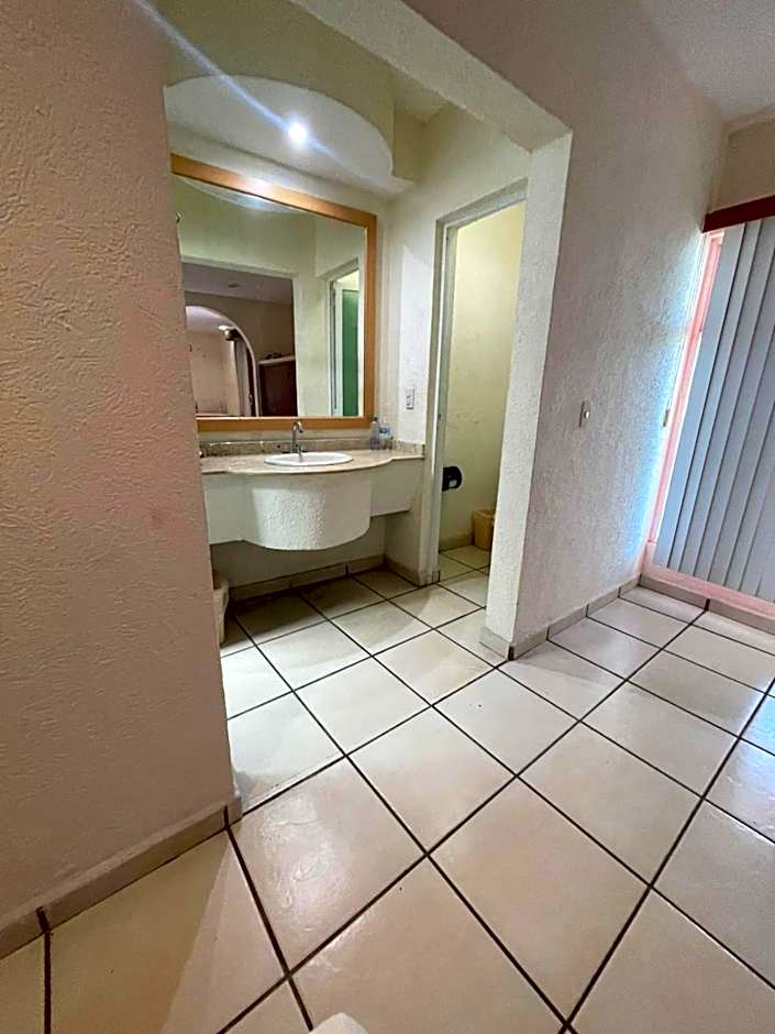 Hotel Arcos Aeropuerto