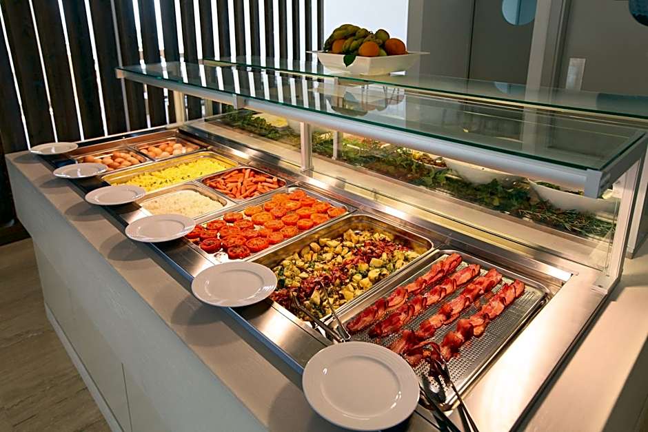 Droushia Heights Hotel