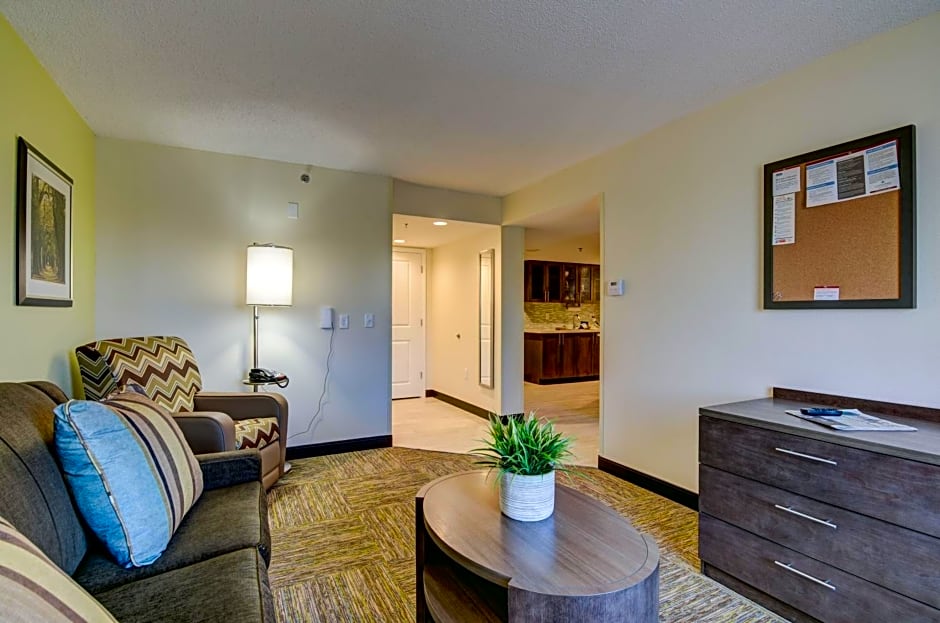 Candlewood Suites : Richmond - West Broad