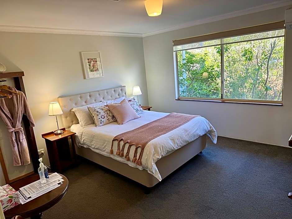 Shambhala Guesthouse