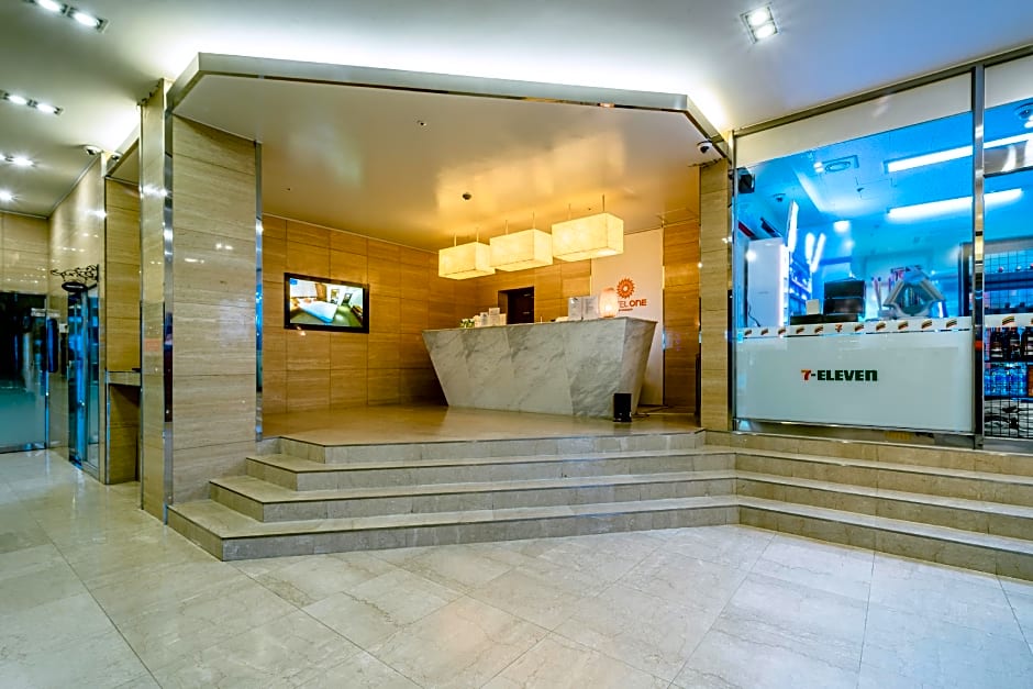 Benikea Chaeseokgang StarHills Hotel