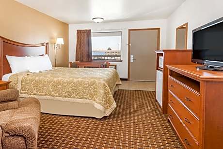 1 Queen Bed Non-Smoking