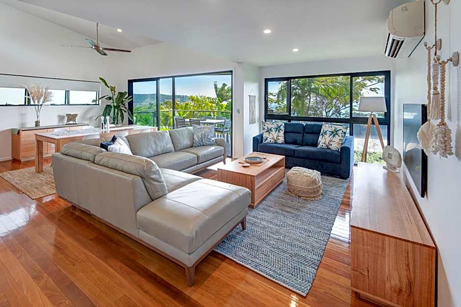Pinnacle Apartments on Hamilton Island by HIHA