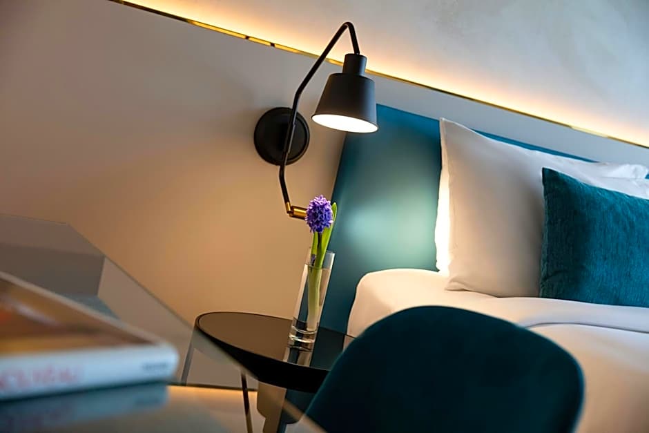 Renaissance by Marriott Barcelona Hotel