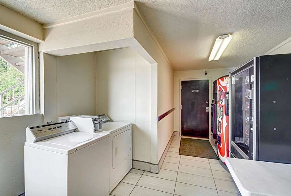 Motel 6-Wichita, KS