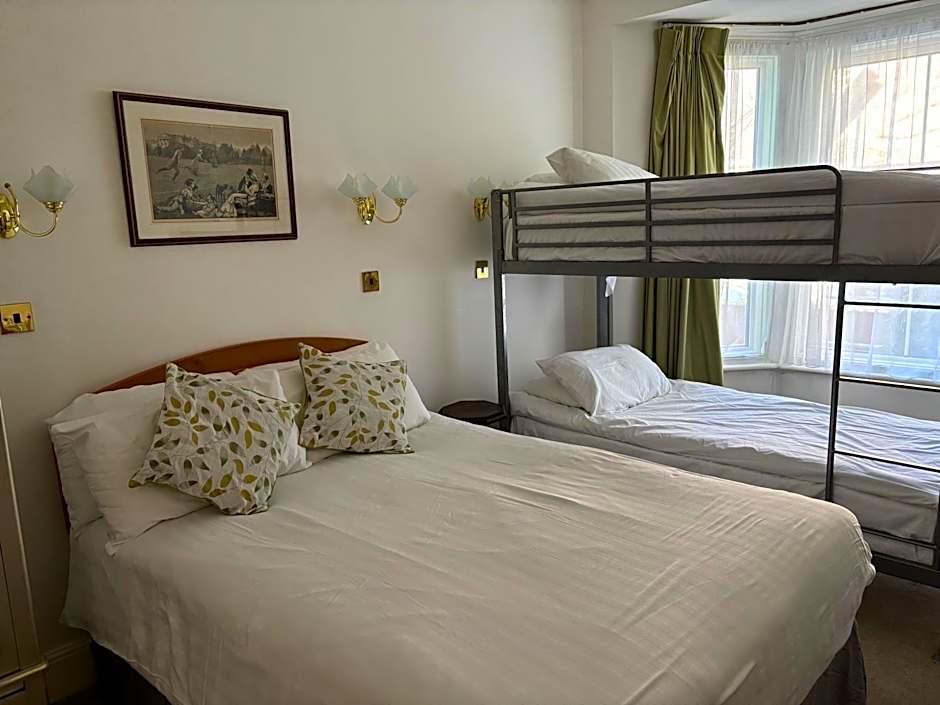 Keats Green Hotel