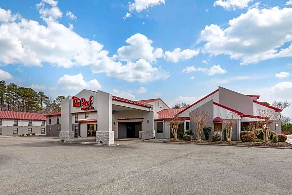 Red Roof Inn & Suites Newport News