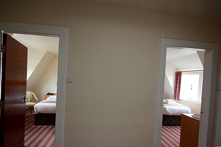 Belmore Court & Motel