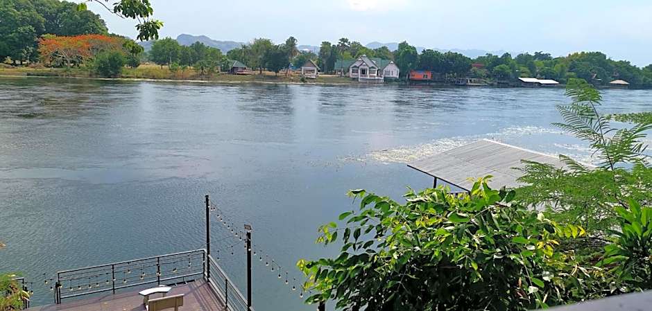 T & T Hostel Kanchanaburi