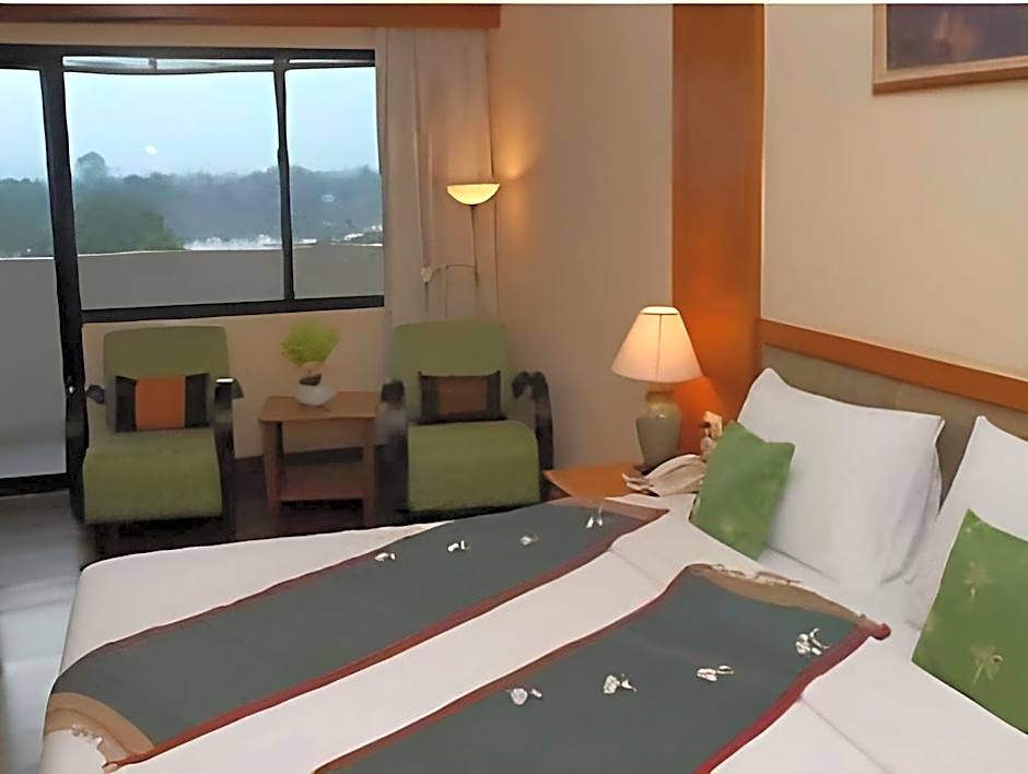 Chakungrao Riverview Hotel