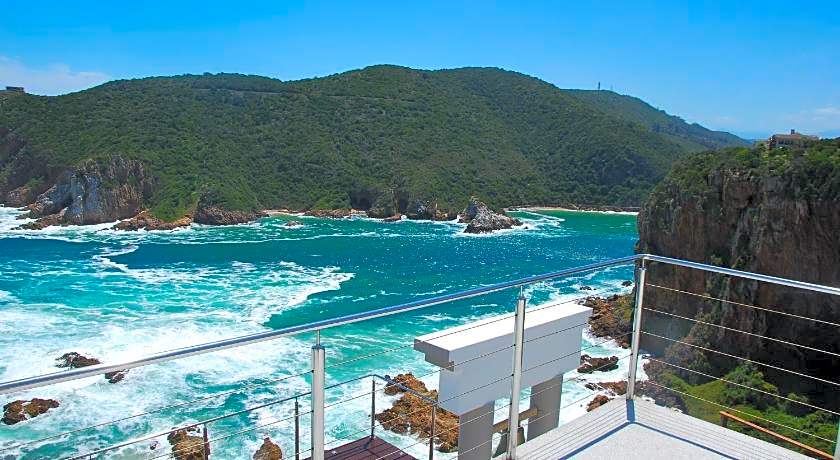 Head Over Hills Luxury Retreat