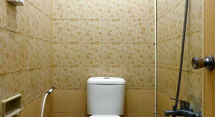 RedDoorz @ Merdeka Street Garut