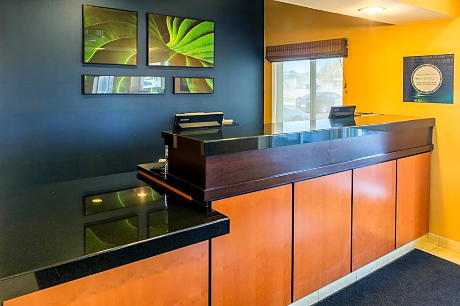 Fairfield Inn & Suites by Marriott Canton