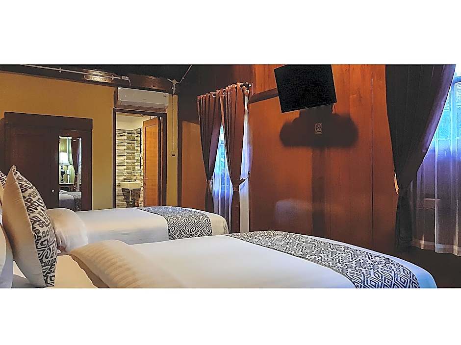 Kampoeng Joglo Boutique Hotel