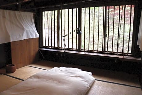 Mixed Dormitory Room