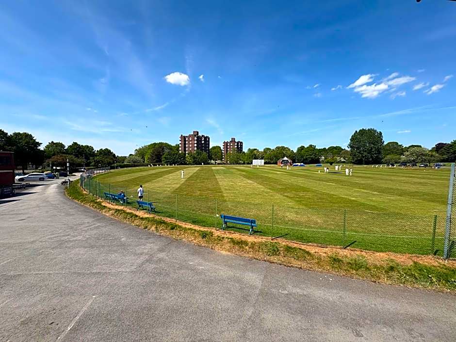 Tollgate Hotel & Leisure