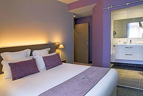 Comfort Queen Room - Non-Smoking