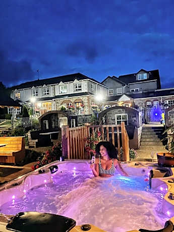 Dulrush Lodge Guest House, Restaurant and Self-Catering