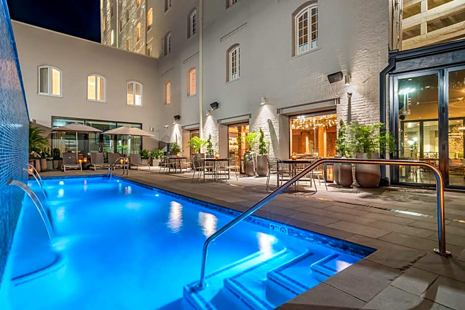 ONE11 Hotel