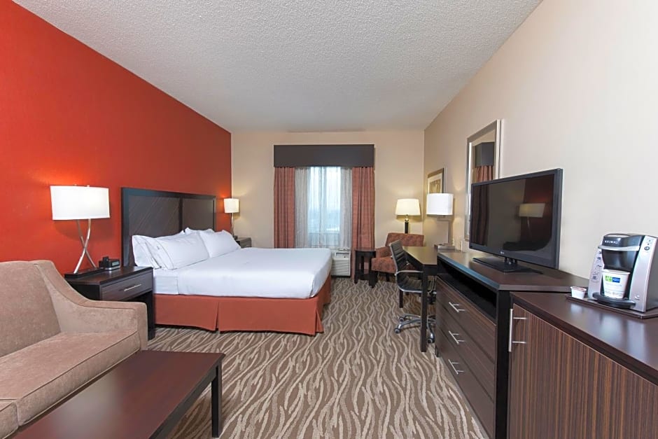 Holiday Inn Express Hotel & Suites Grand Rapids-North