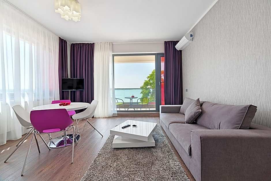 Tomis Garden Apartments Mamaia