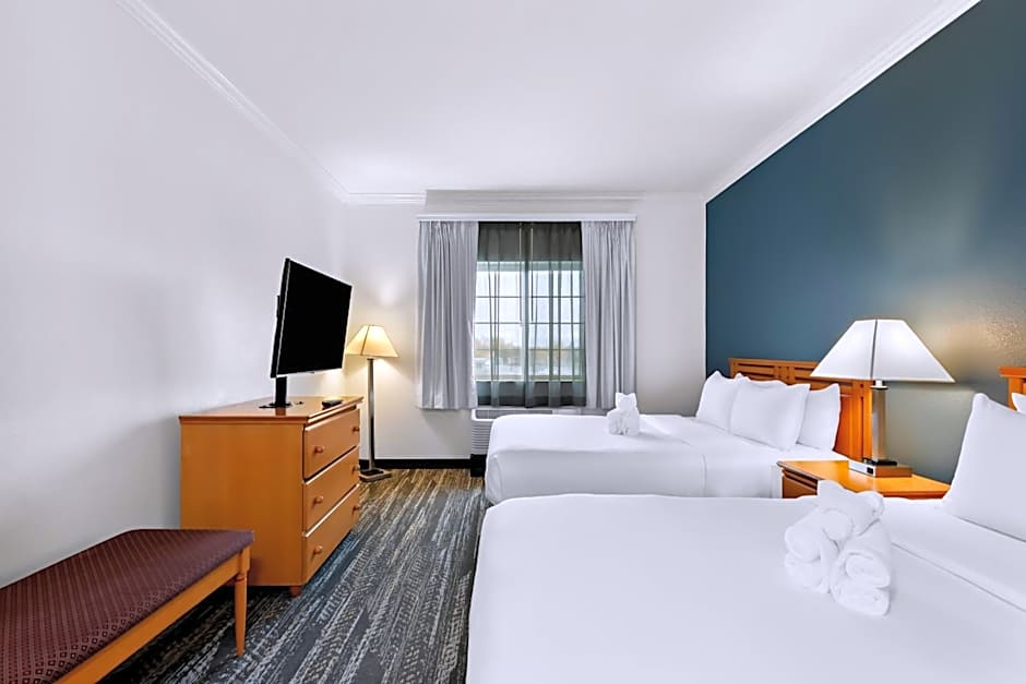 Clarion Suites Anchorage Downtown