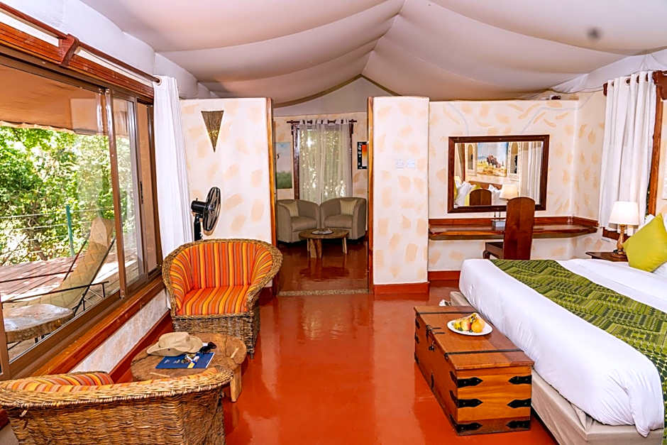 PrideInn Mara Camp & Cottages