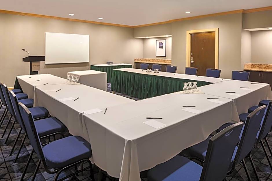Courtyard by Marriott Los Angeles Baldwin Park