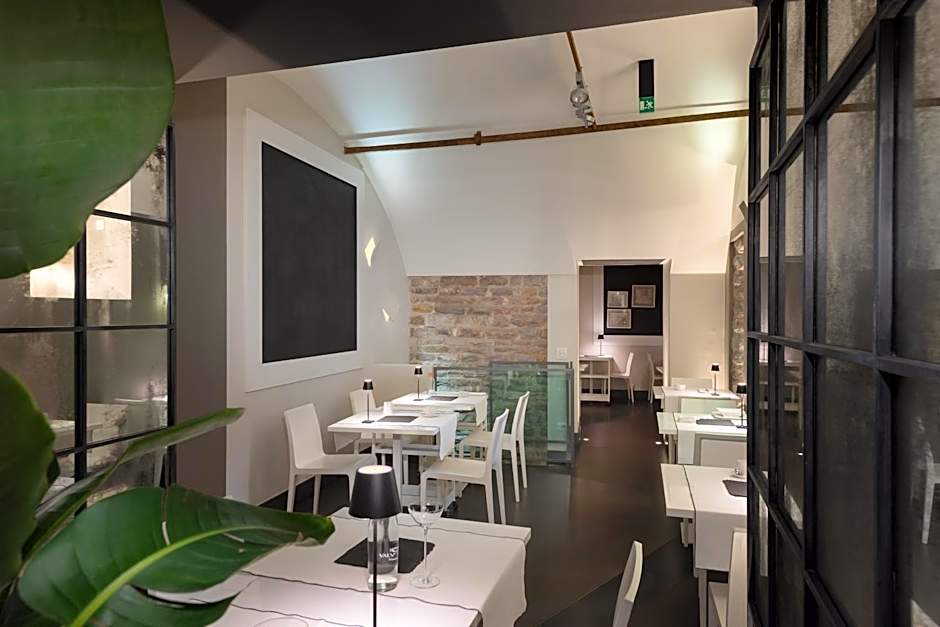 GombitHotel