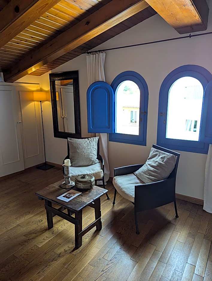 Hostal de la Plaça - Hotel Boutique