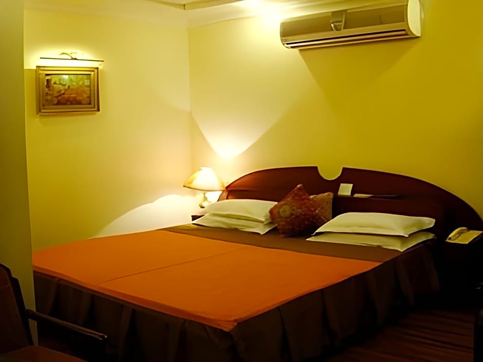 Hotel Cj International