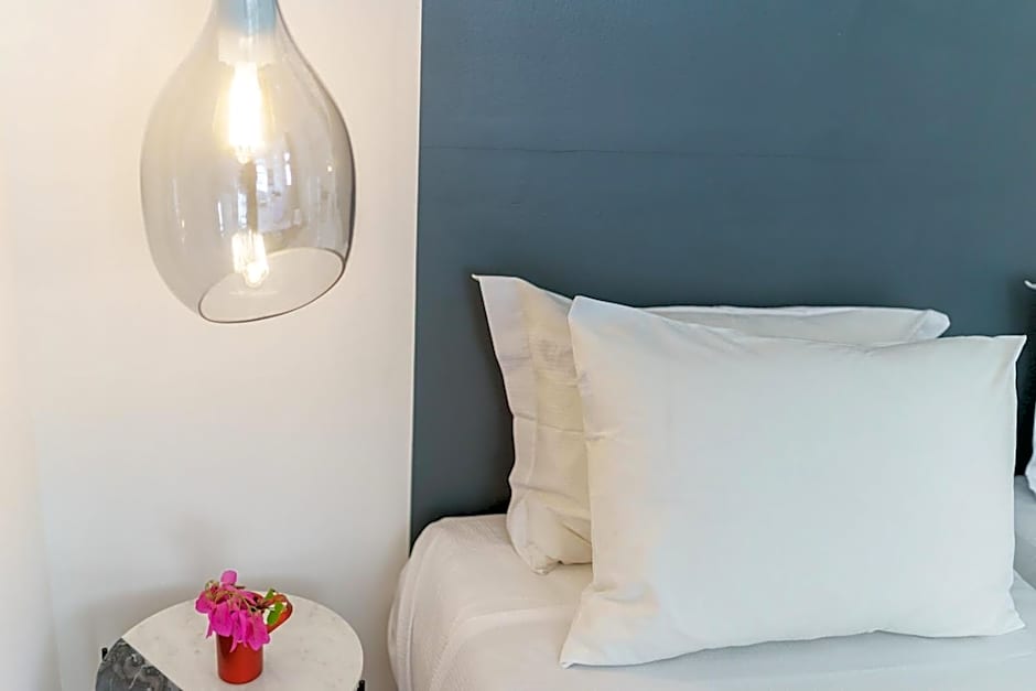 LIVIN Hydra Legacy Suite