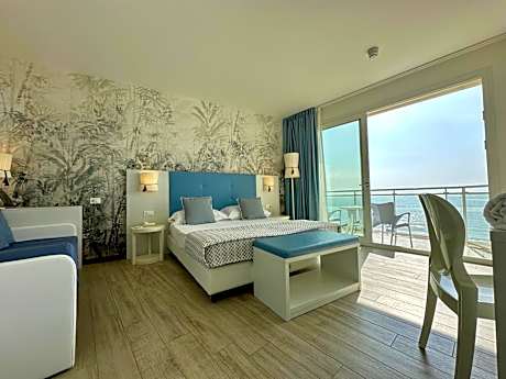 Hotel Nizza Frontemare Superior 3 Stelle