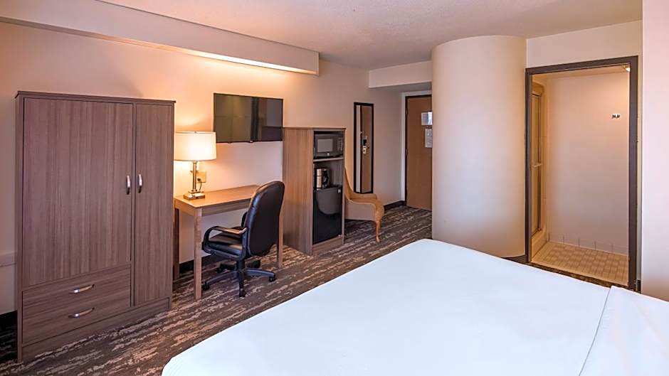 Charlevoix Inn & Suites SureStay Collection by Best Western