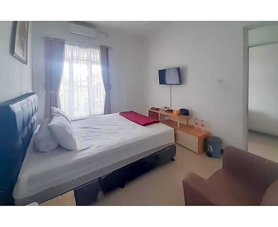 Wisma Brata 2 Mitra RedDoorz