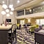La Quinta Inn & Suites by Wyndham Denver Airport Dia