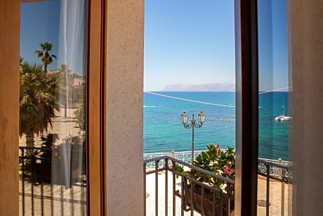 double single use superior sea view