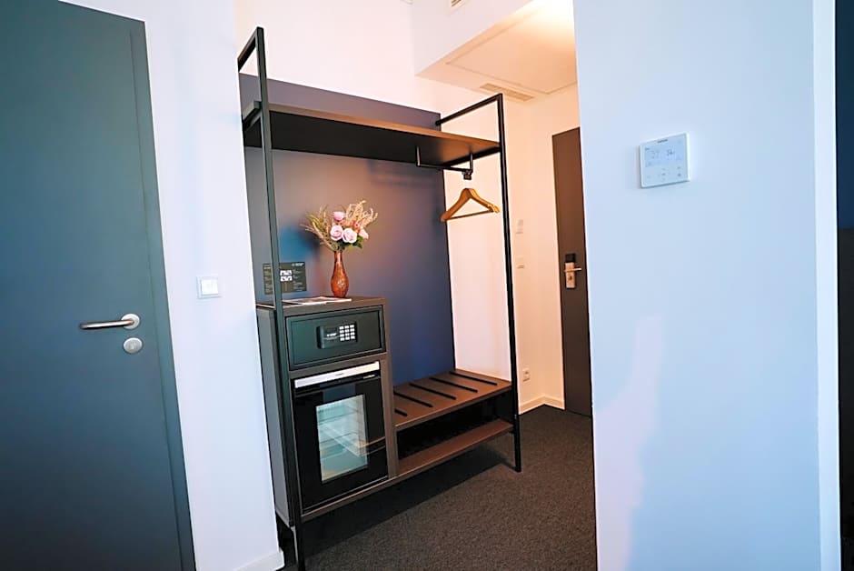 Arthotel Ambassador Wiesbaden - FREE PARKING