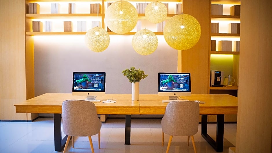 Ji Hotel Daqing Tieren Plaza