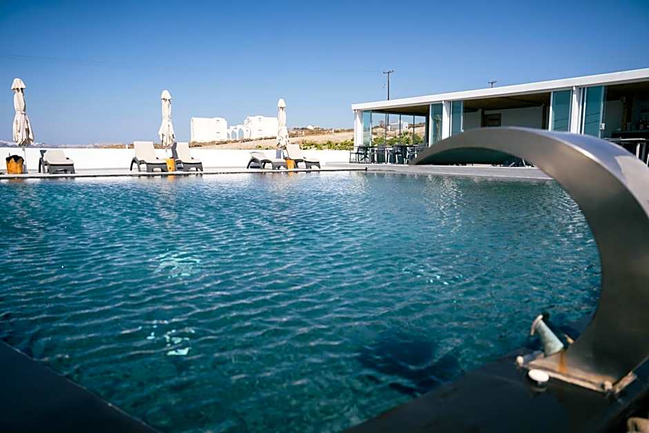 SerenitÃ  Luxury Suites