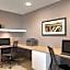 Country Inn & Suites by Radisson, Lawrence, KS