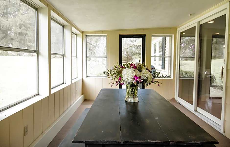 Small Batch Lodging