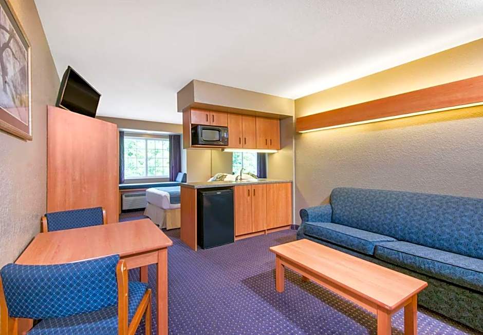 Microtel Inn & Suites By Wyndham Hazelton/Bruceton Mills