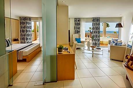 Master Suite with Terrace and Panoramic Sea View