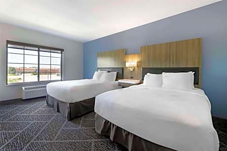 Queen Room with Two Queen Beds - Hearing Accessible /Non-Smoking